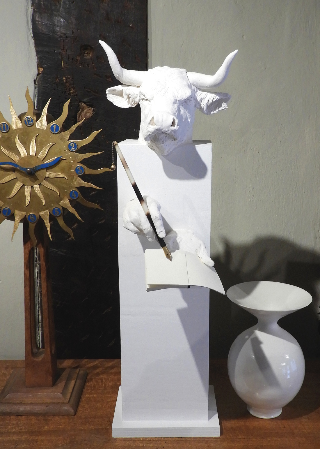 James Fenner Horned cow Script - Objet Trouvé